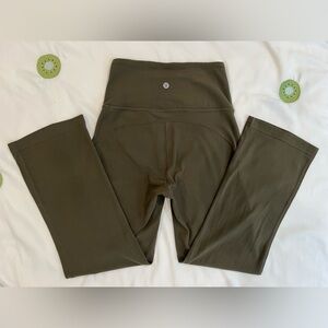 lululemon | Groove Super-High-Rise Crop 23", Dark Olive, Size 4